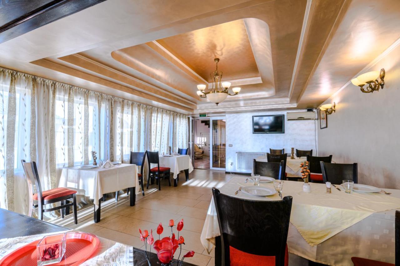 Vila Palace Caransebeş Zewnętrze zdjęcie